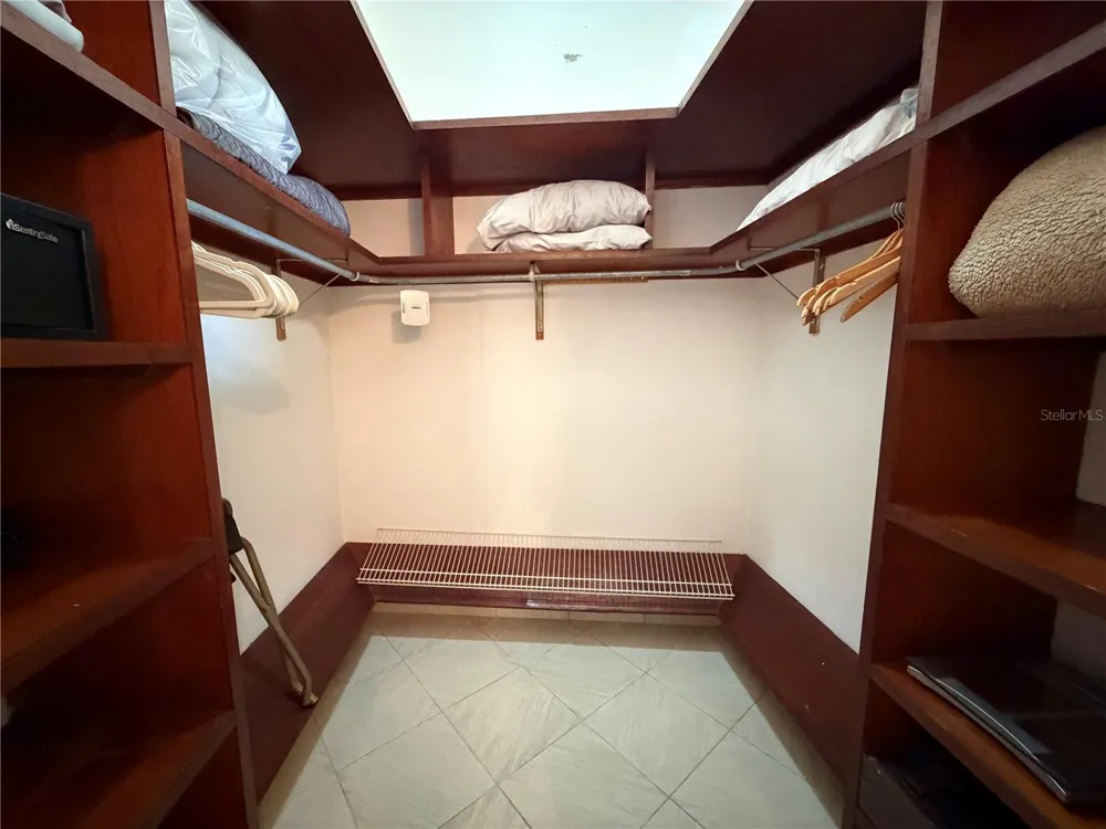 16 TRINITARIA Gurabo, PR 00778