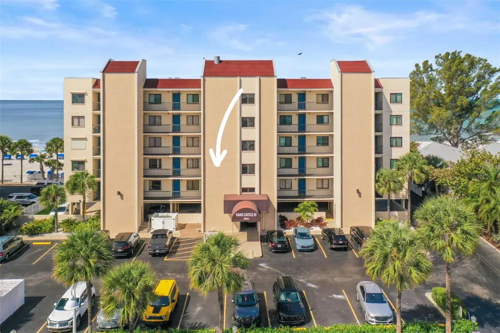 20040 GULF BOULEVARD #302 Indian Shores, FL 33785