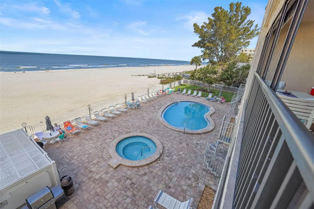 20040 GULF BOULEVARD #302 Indian Shores, FL 33785