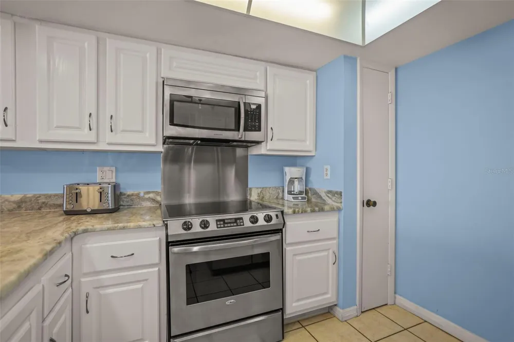 20040 GULF BOULEVARD #302 Indian Shores, FL 33785
