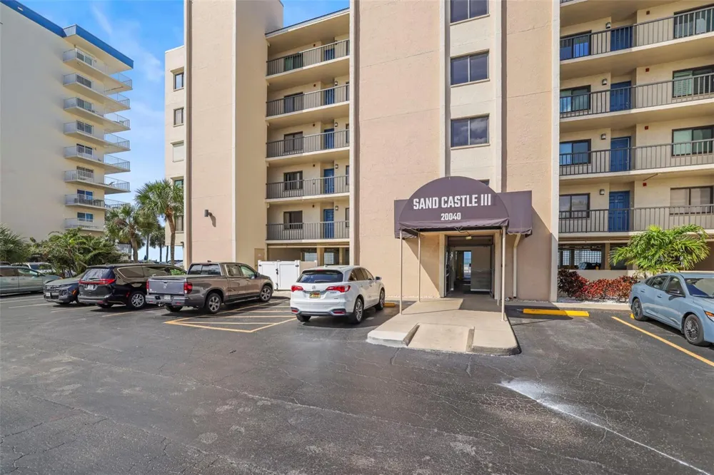 20040 GULF BOULEVARD #302 Indian Shores, FL 33785