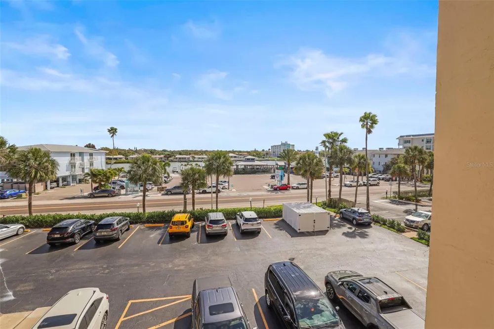 20040 GULF BOULEVARD #302 Indian Shores, FL 33785