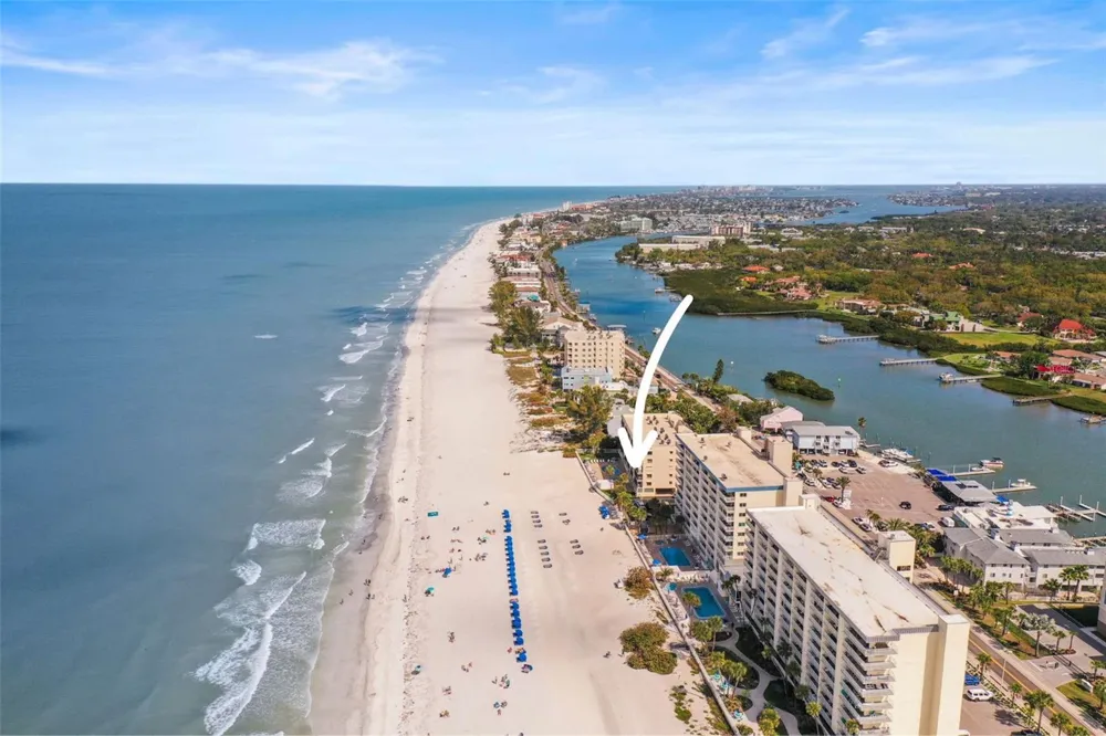 20040 GULF BOULEVARD #302 Indian Shores, FL 33785