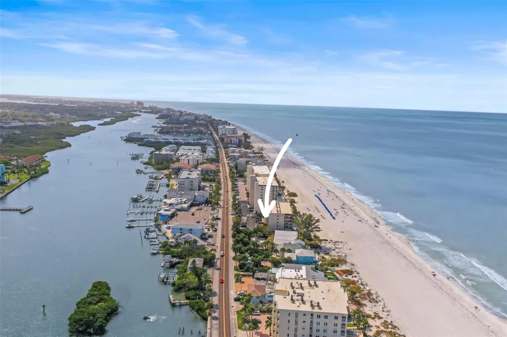 20040 GULF BOULEVARD #302 Indian Shores, FL 33785