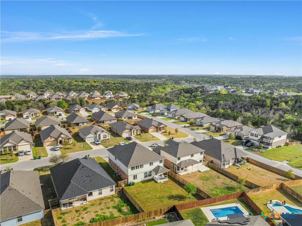 6113 Lavaca Drive Belton, TX 76513