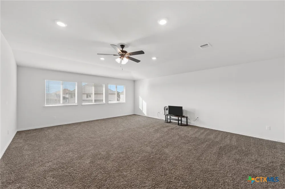 6113 Lavaca Drive Belton, TX 76513