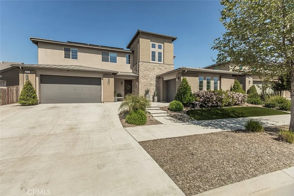 877 Treasure Hills Madera, CA 93636