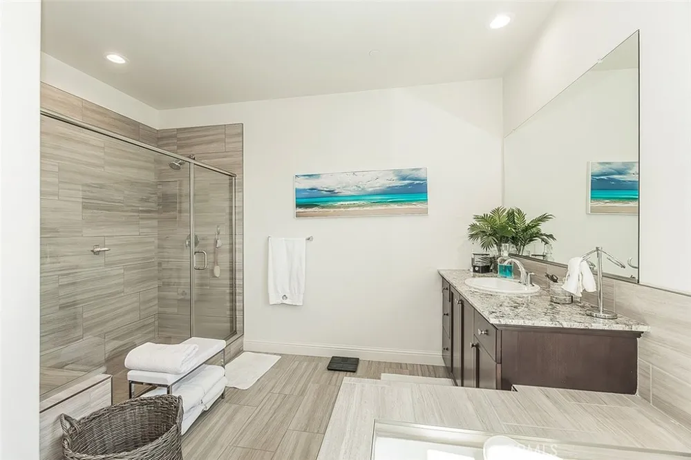 877 Treasure Hills Madera, CA 93636