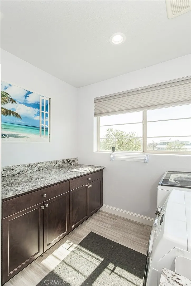 877 Treasure Hills Madera, CA 93636