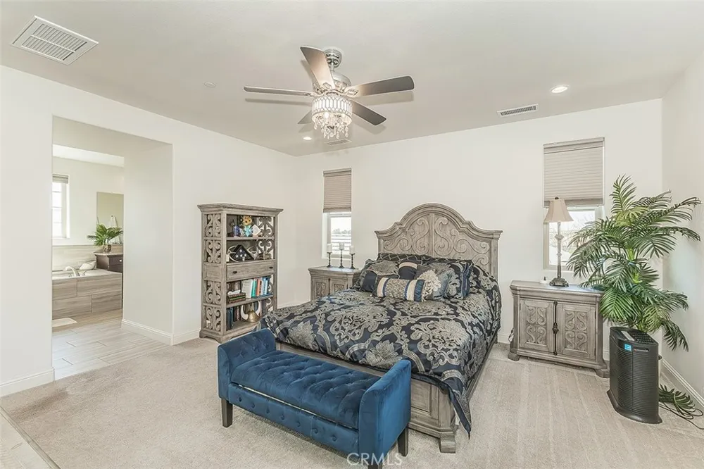 877 Treasure Hills Madera, CA 93636