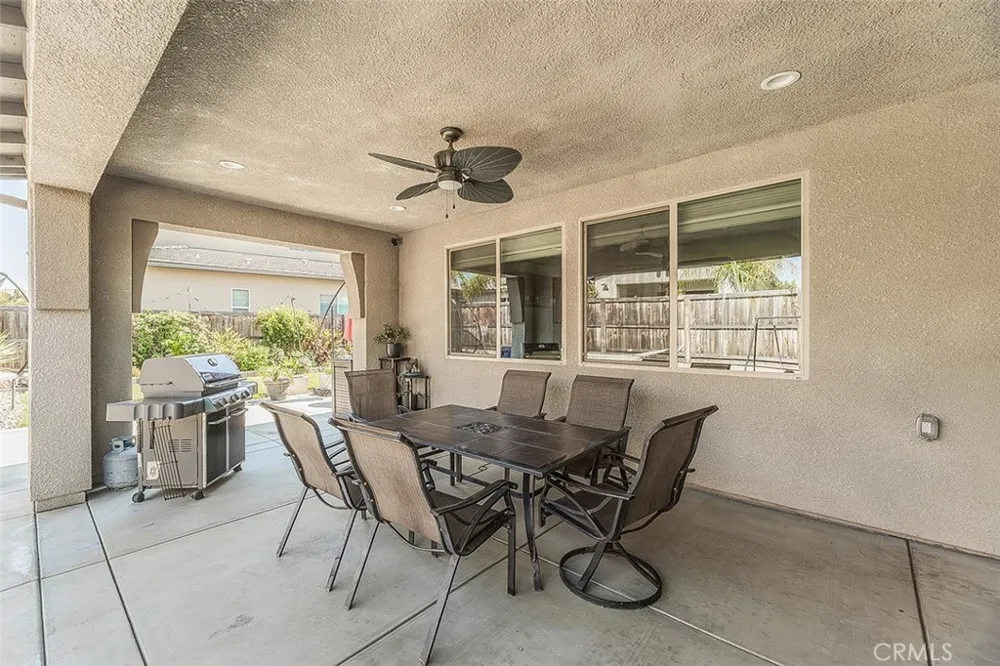 877 Treasure Hills Madera, CA 93636