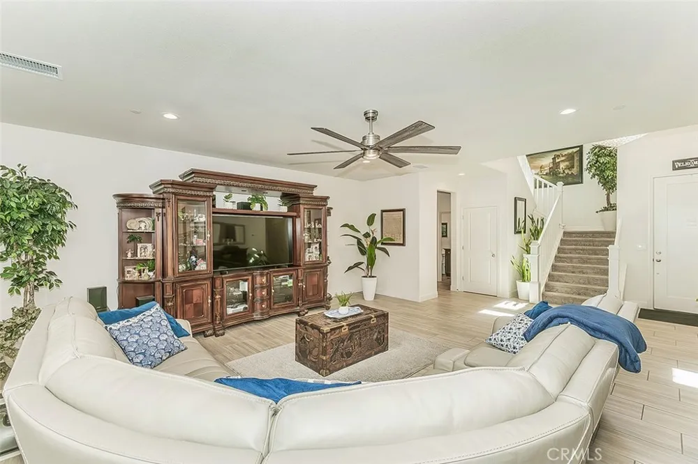 877 Treasure Hills Madera, CA 93636