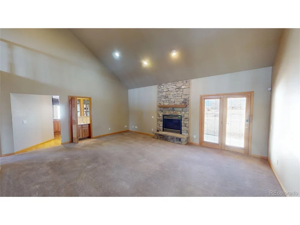 604 9th Street Blanca, CO 81123