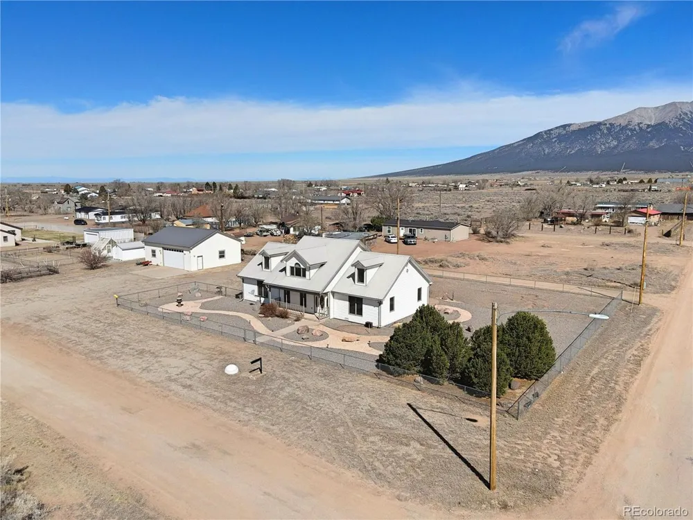 604 9th Street Blanca, CO 81123
