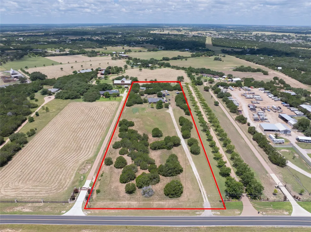 1959 County Road 200 Liberty Hill, TX 78642
