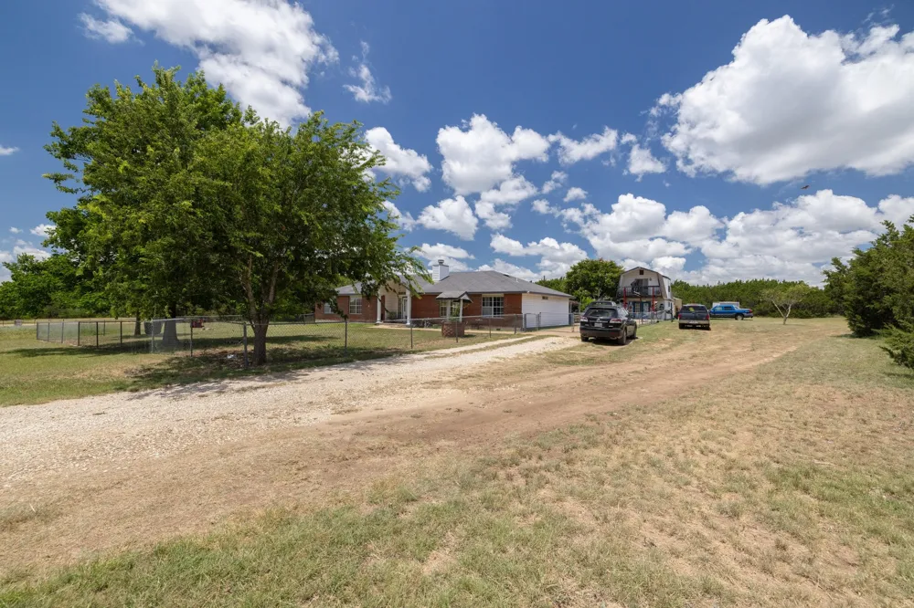 1959 County Road 200 Liberty Hill, TX 78642