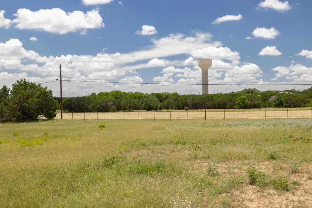 1959 County Road 200 Liberty Hill, TX 78642