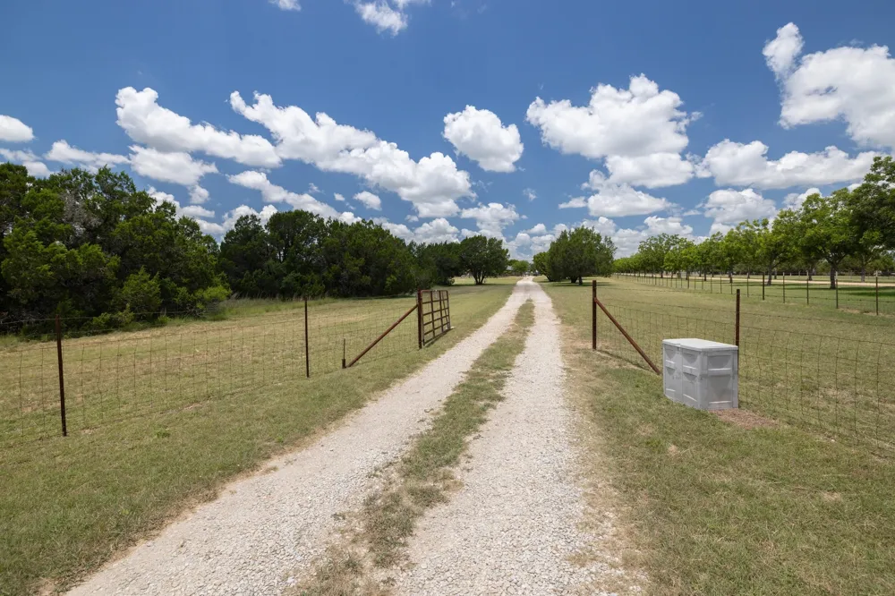 1959 County Road 200 Liberty Hill, TX 78642