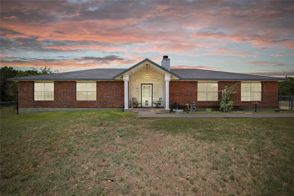1959 County Road 200 Liberty Hill, TX 78642