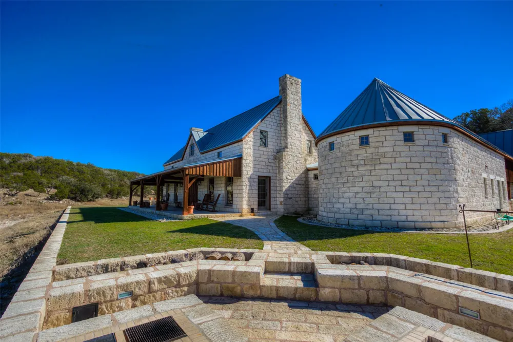 3777 Middle Creek Road Blanco, TX 78606