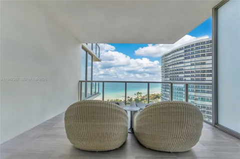 9703 Collins Ave #1006