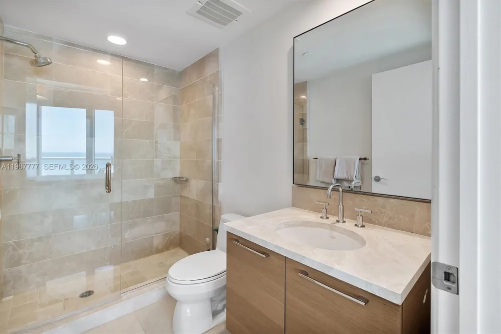 17001 Collins Ave #2702 Sunny Isles Beach, FL 33160