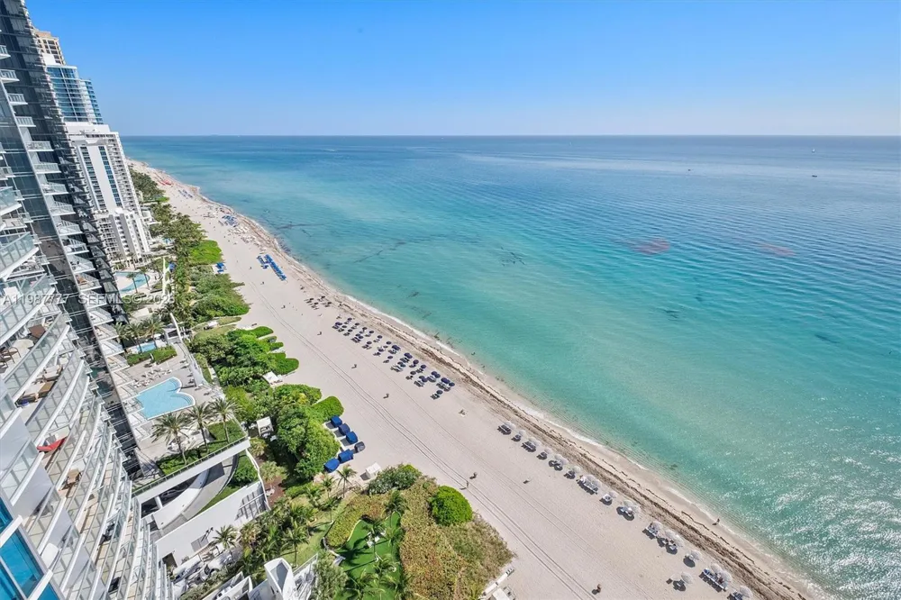 17001 Collins Ave #2702 Sunny Isles Beach, FL 33160