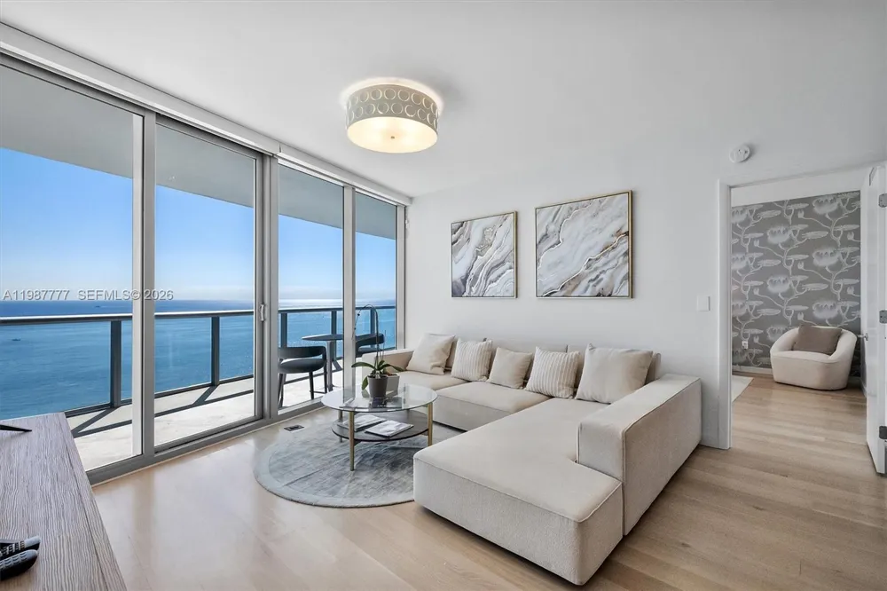 17001 Collins Ave #2702 Sunny Isles Beach, FL 33160