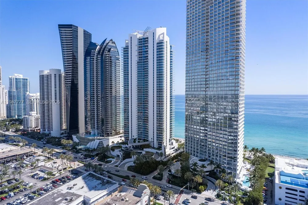17001 Collins Ave #2702 Sunny Isles Beach, FL 33160