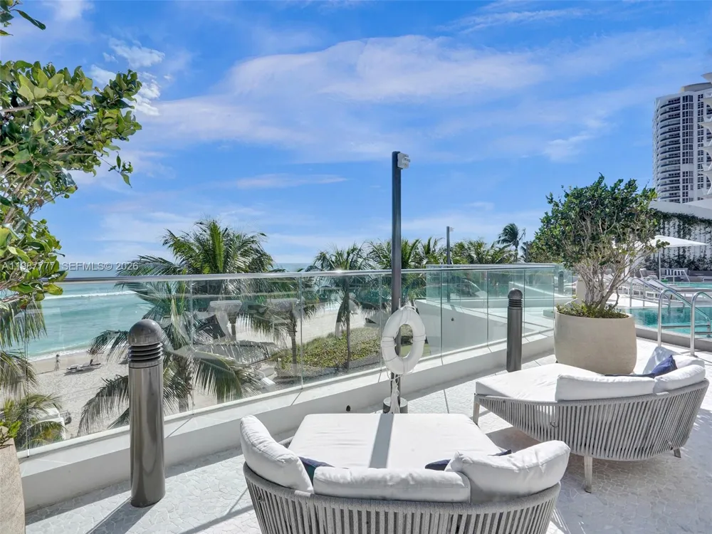 17001 Collins Ave #2702 Sunny Isles Beach, FL 33160