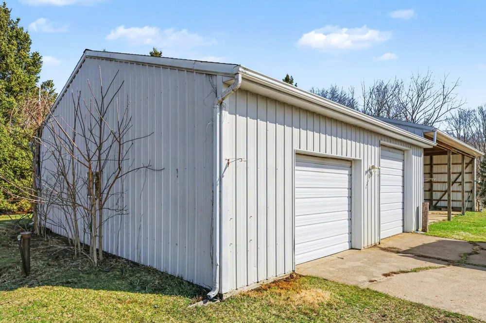 21502 26 Mile Road Olivet, MI 49076