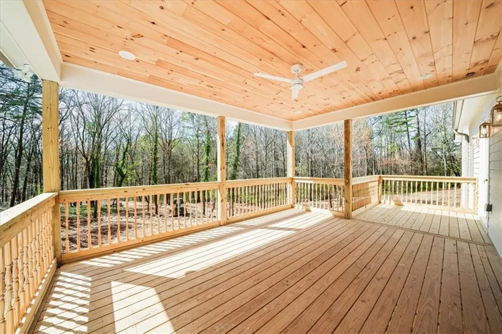 6022 Ben Parks Road Murrayville, GA 30564