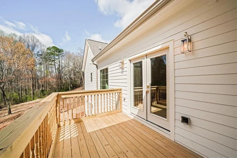 6022 Ben Parks Road Murrayville, GA 30564