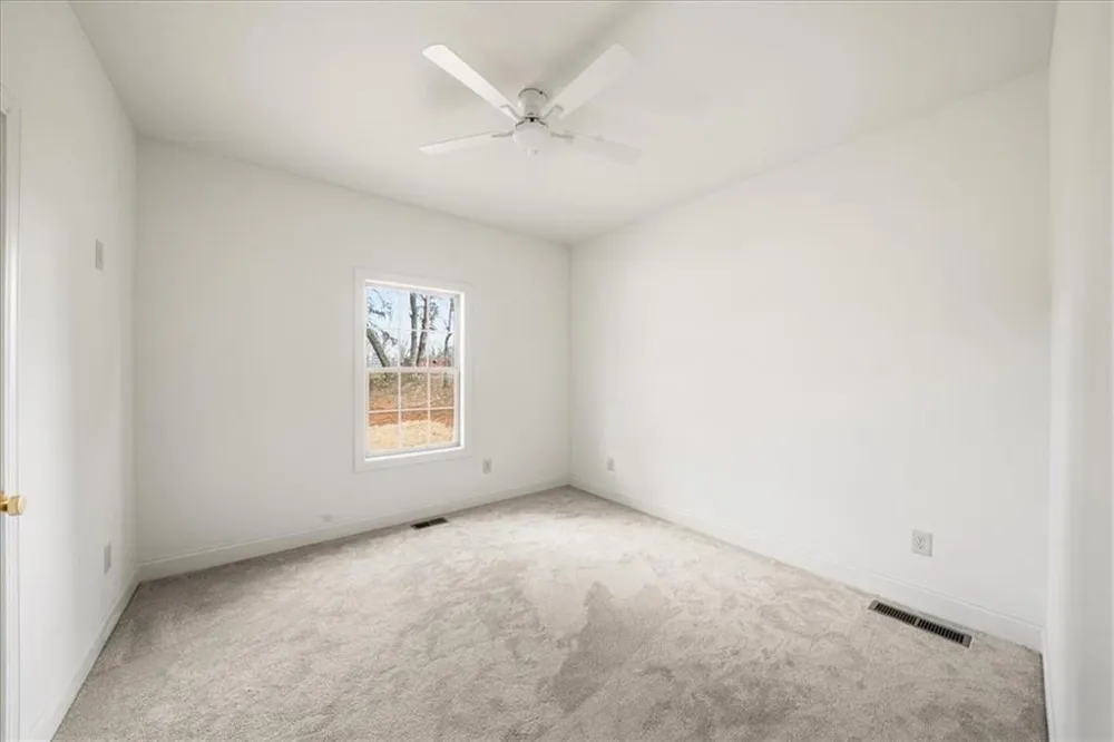 6022 Ben Parks Road Murrayville, GA 30564