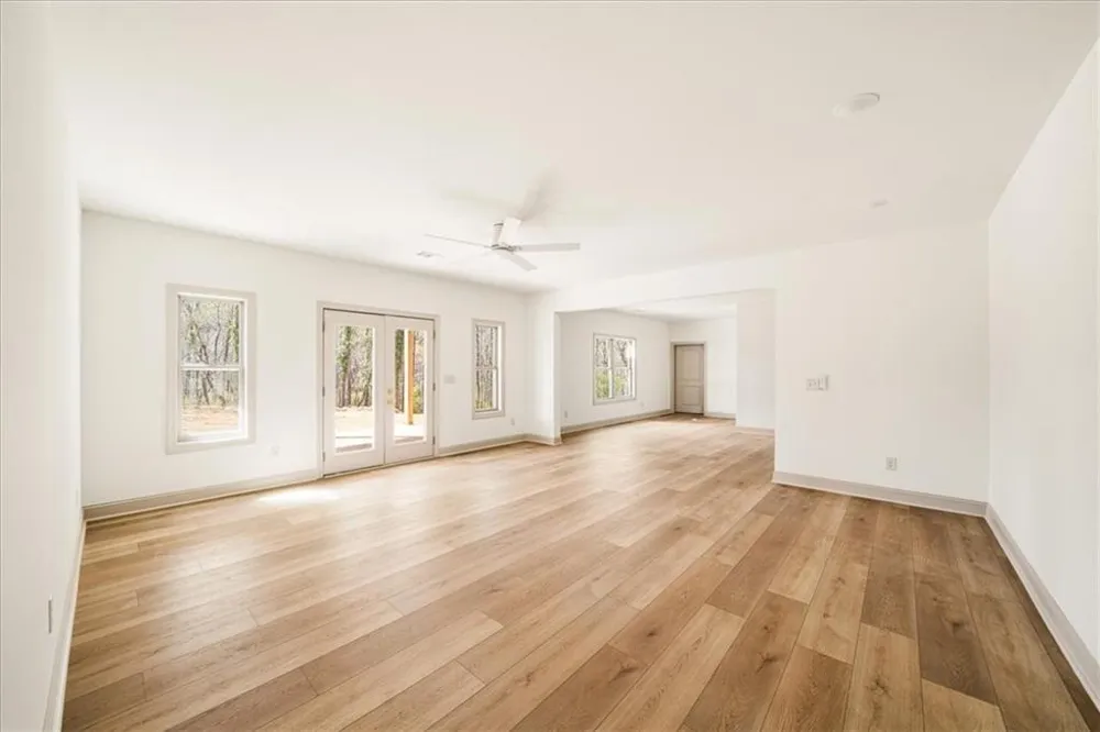 6022 Ben Parks Road Murrayville, GA 30564