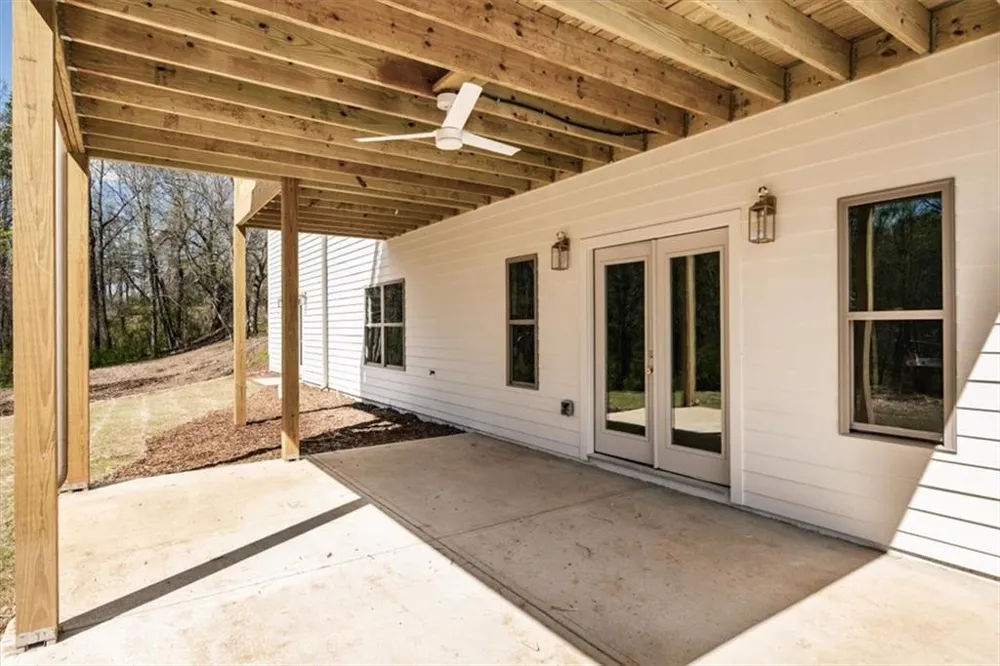 6022 Ben Parks Road Murrayville, GA 30564
