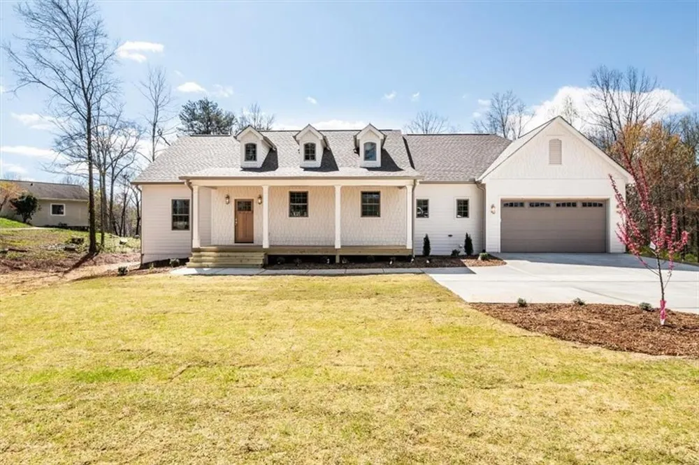 6022 Ben Parks Road Murrayville, GA 30564