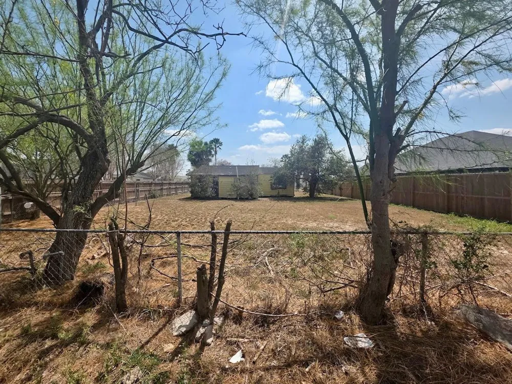 319 E Ricky Crossland Avenue Elsa, TX 78543