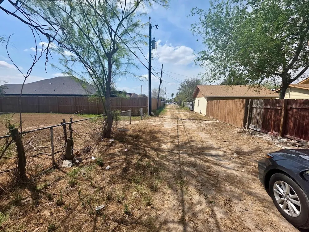 319 E Ricky Crossland Avenue Elsa, TX 78543