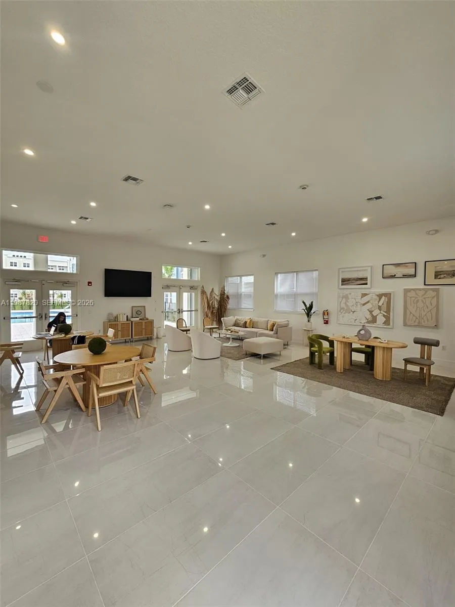 1201 Southstation PL #101 Orlando, FL 32809