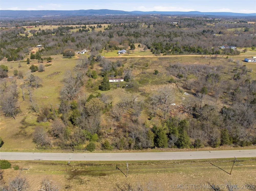 473365 E 1050 ROAD Muldrow, OK 74948