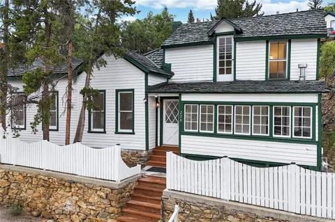 220 E 1st High Street
