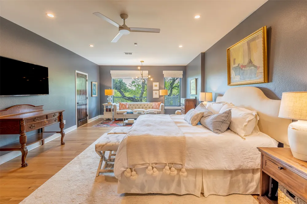 8800 Golden Rain Cove Austin, TX 78735