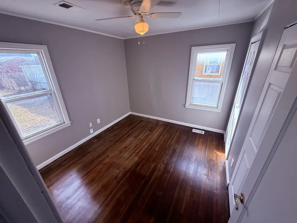 28908 Maple Street Roseville, MI 48066