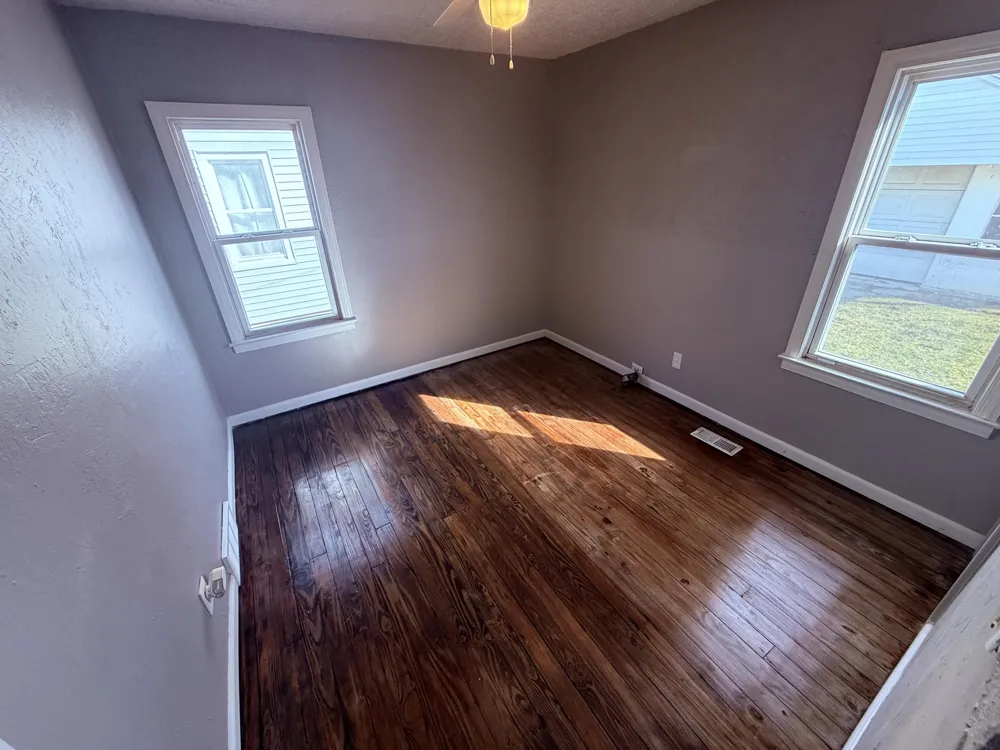 28908 Maple Street Roseville, MI 48066