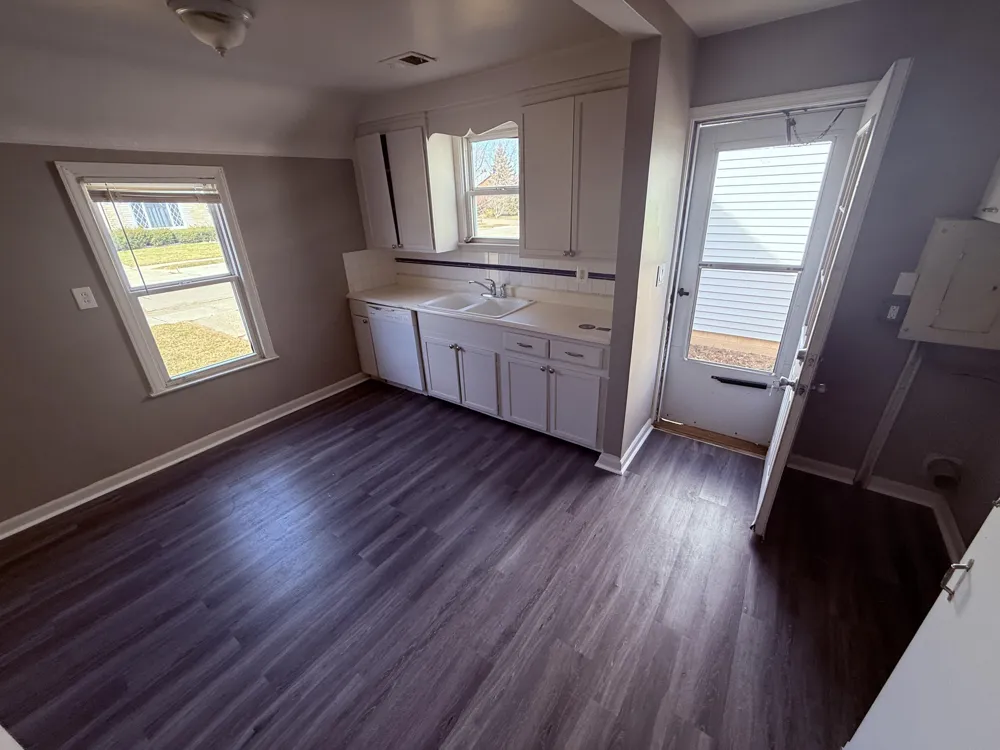 28908 Maple Street Roseville, MI 48066