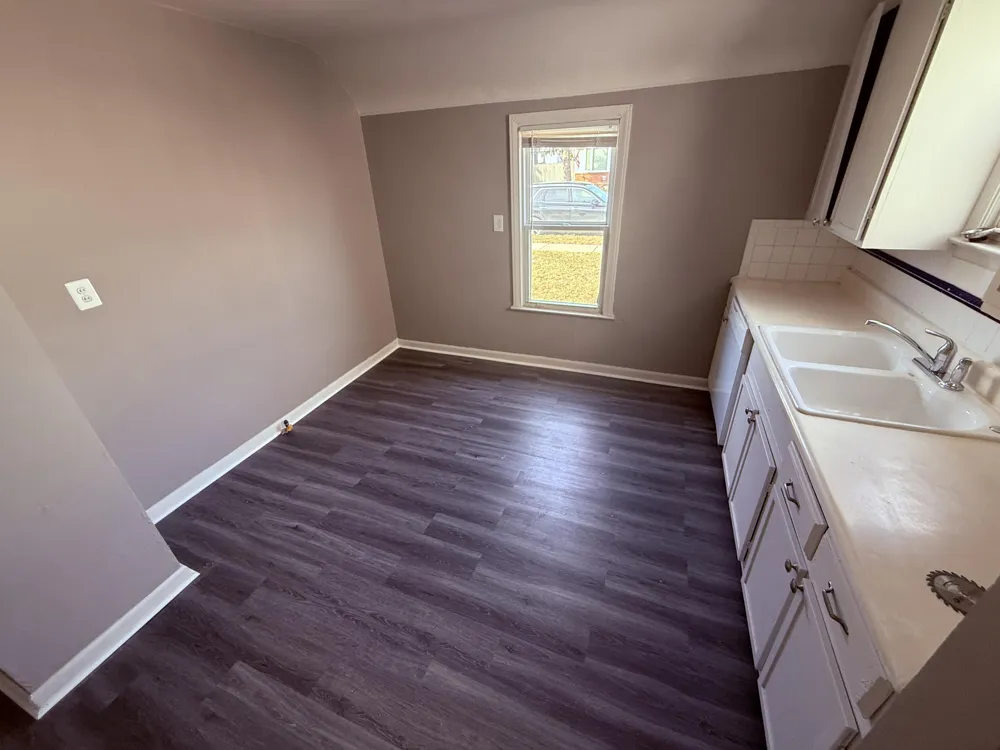 28908 Maple Street Roseville, MI 48066