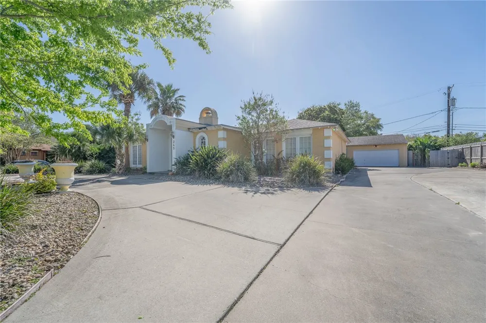 245 Oleander Avenue Corpus Christi, TX 78404