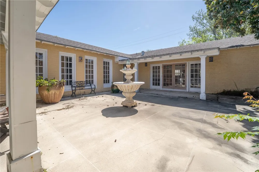 245 Oleander Avenue Corpus Christi, TX 78404