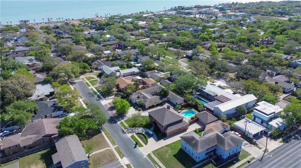 245 Oleander Avenue Corpus Christi, TX 78404